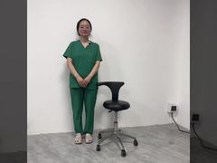 ST42 Dimostrazione dello sgabello ergonomico per assistente dentale | Sedia da infermiera con rotelle regolabile in altezza