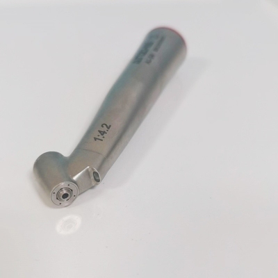 Anello rosso Strumenti chirurgici Turbina dentale 1: 4,2 Velocità bassa 45 gradi Dental handpiece