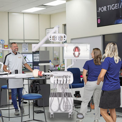 Sistema di simulazione orale per la formazione universitaria Sistema avanzato di simulazione dentale con compressore e lampada chirurgica