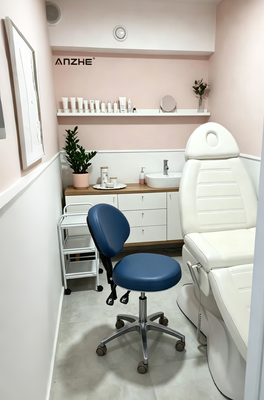 Un buon prezzo. Stolo dentistico ergonomico europeo con altezza regolabile e rotazione a 360 gradi per le moderne cliniche in linea